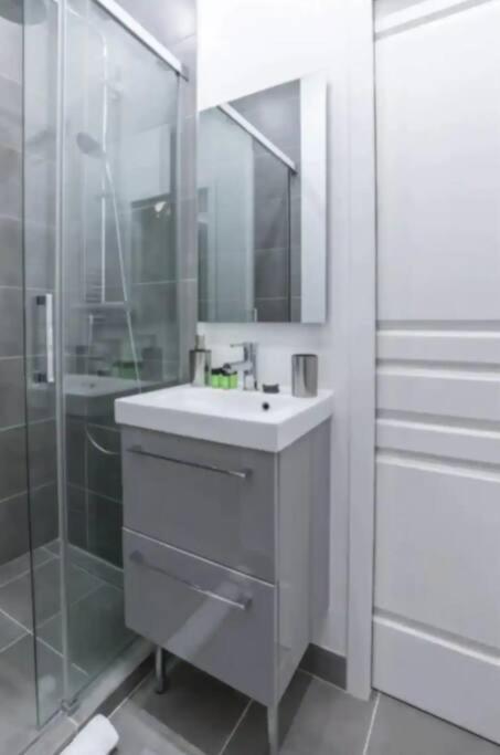 Roses Appartement Proche Sacree-Coeur/Montmarte Parigi Esterno foto